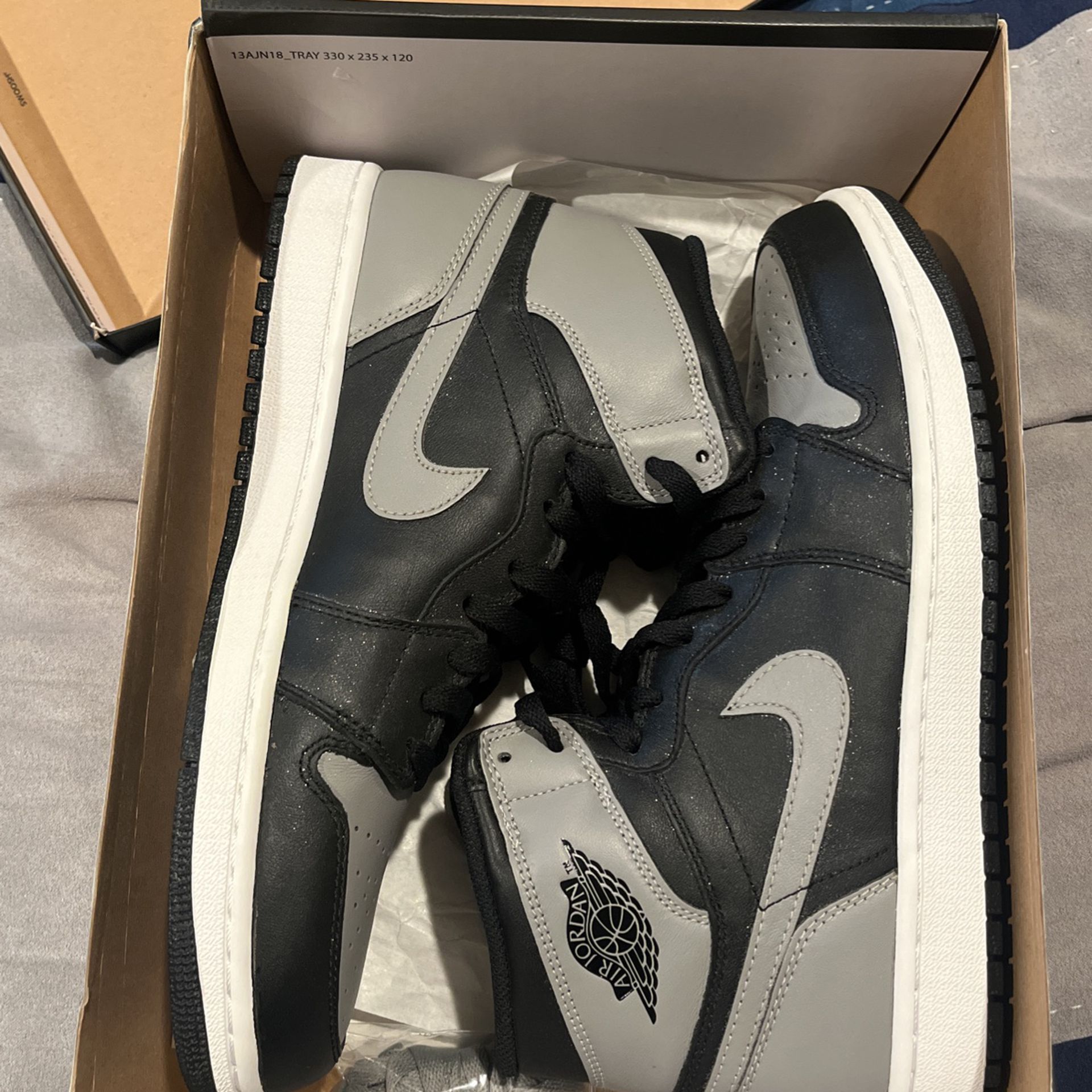 XH  Air Jordan Retro 1 High OG “Sahdow” review Isabella 02