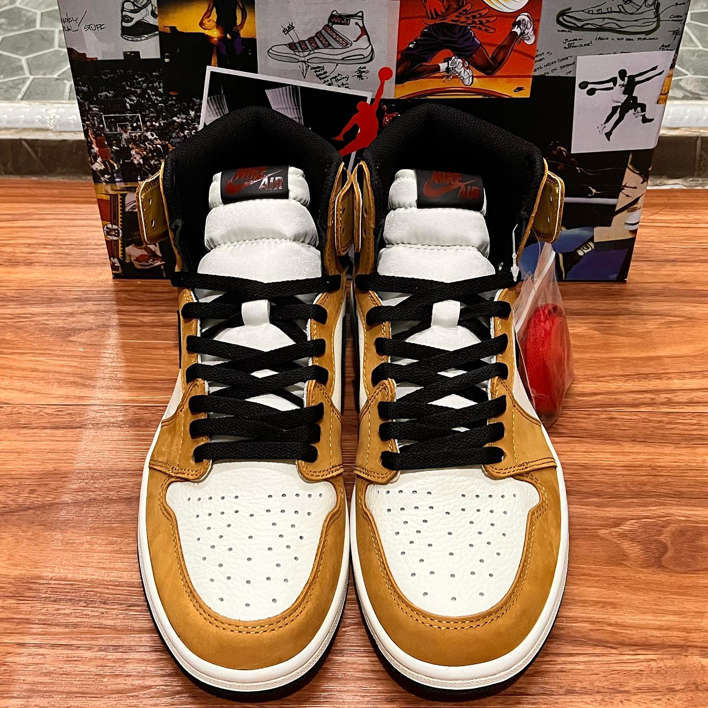 XH  Air Jordan 1 Retro High OG “Rookie of the Year” review Henry 02