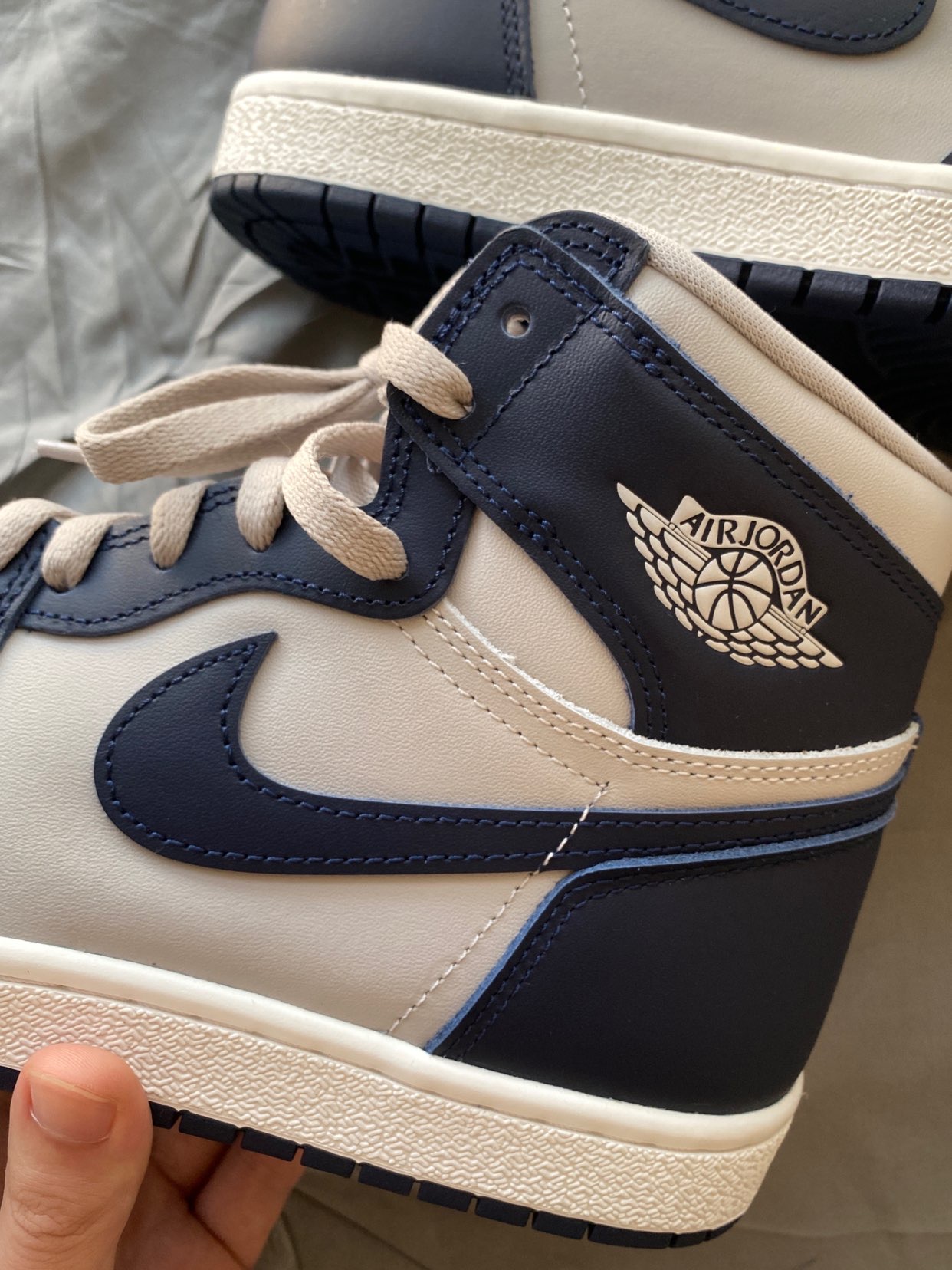 XH Air Jordan 1 High 85 Georgetown College Navy review Logan 01