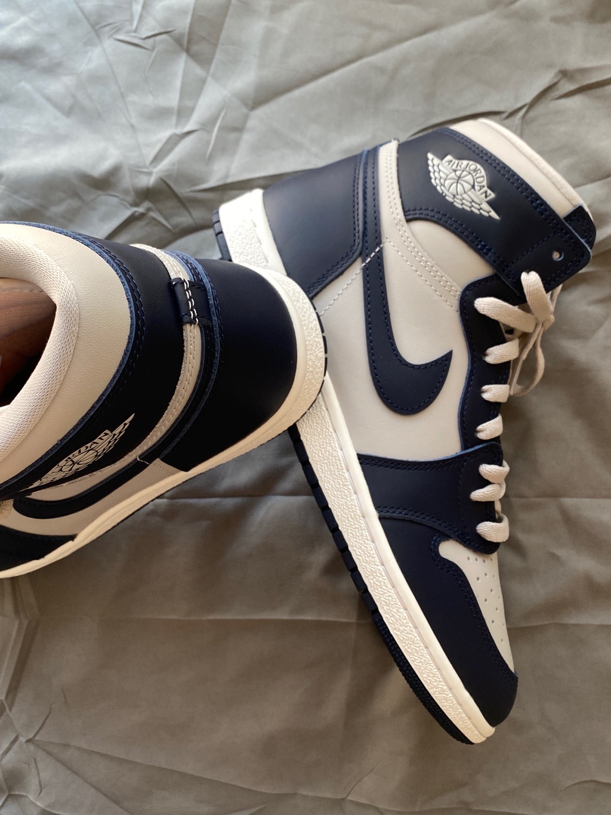 XH Air Jordan 1 High 85 Georgetown College Navy review Logan 05