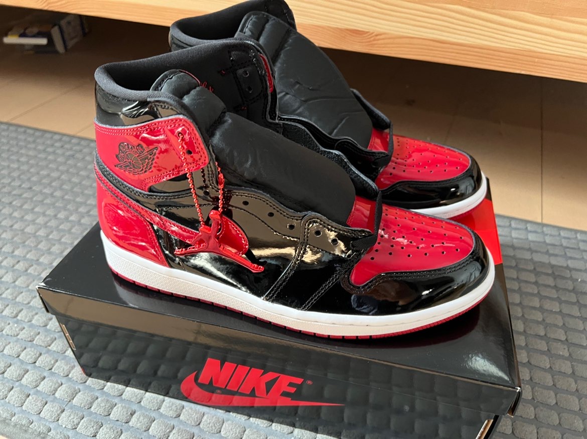 XH Air Jordan 1 High OG Bred Patent review Ellie 02