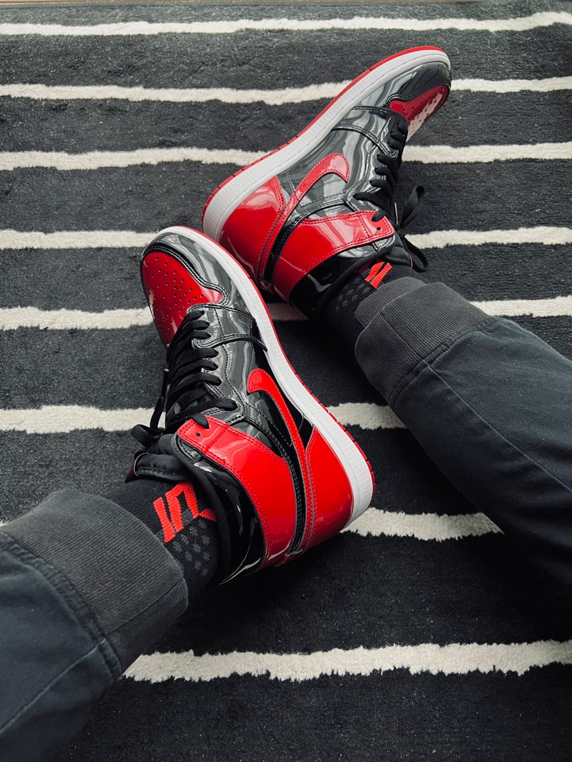 XH Air Jordan 1 High OG Bred Patent review Zoey 03