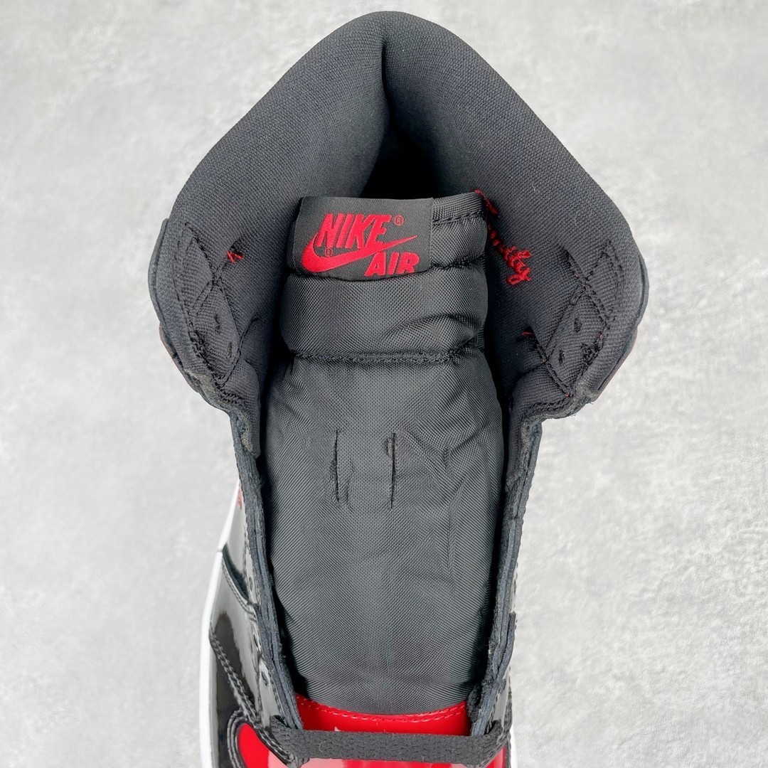 XH Air Jordan 1 High OG Bred Patent review Aiden 01