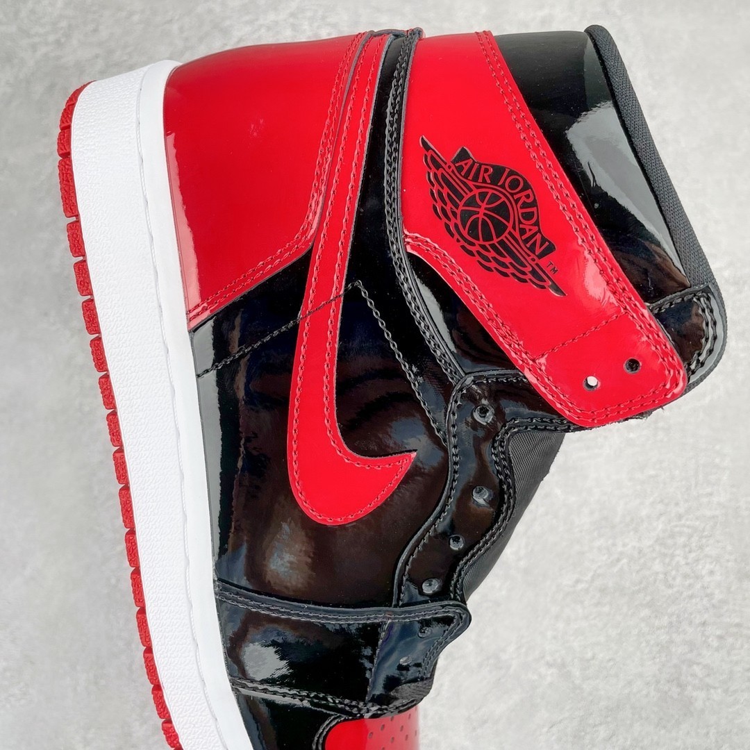 XH Air Jordan 1 High OG Bred Patent review Aiden 04