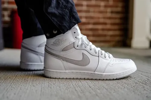 XH Air Jordan 1 Retro High '85 Neutral Grey review 