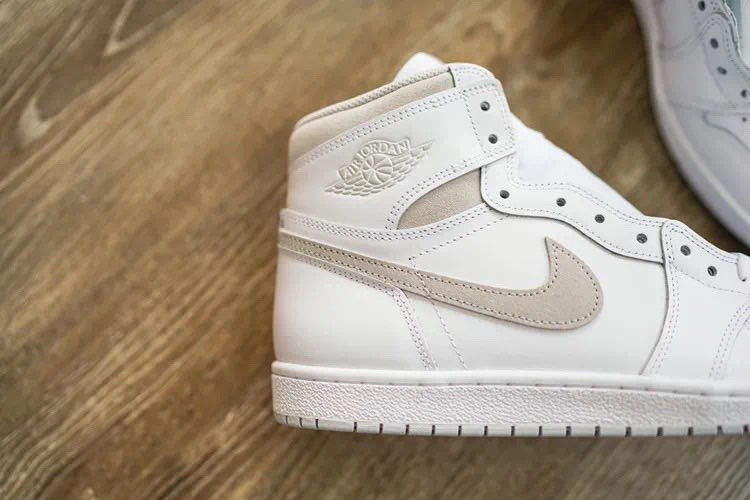 XH Air Jordan 1 Retro High '85 Neutral Grey review Jacob 02