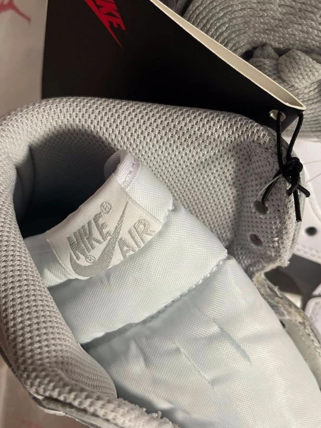 XH Air Jordan 1 Retro High '85 Neutral Grey review Carter 02