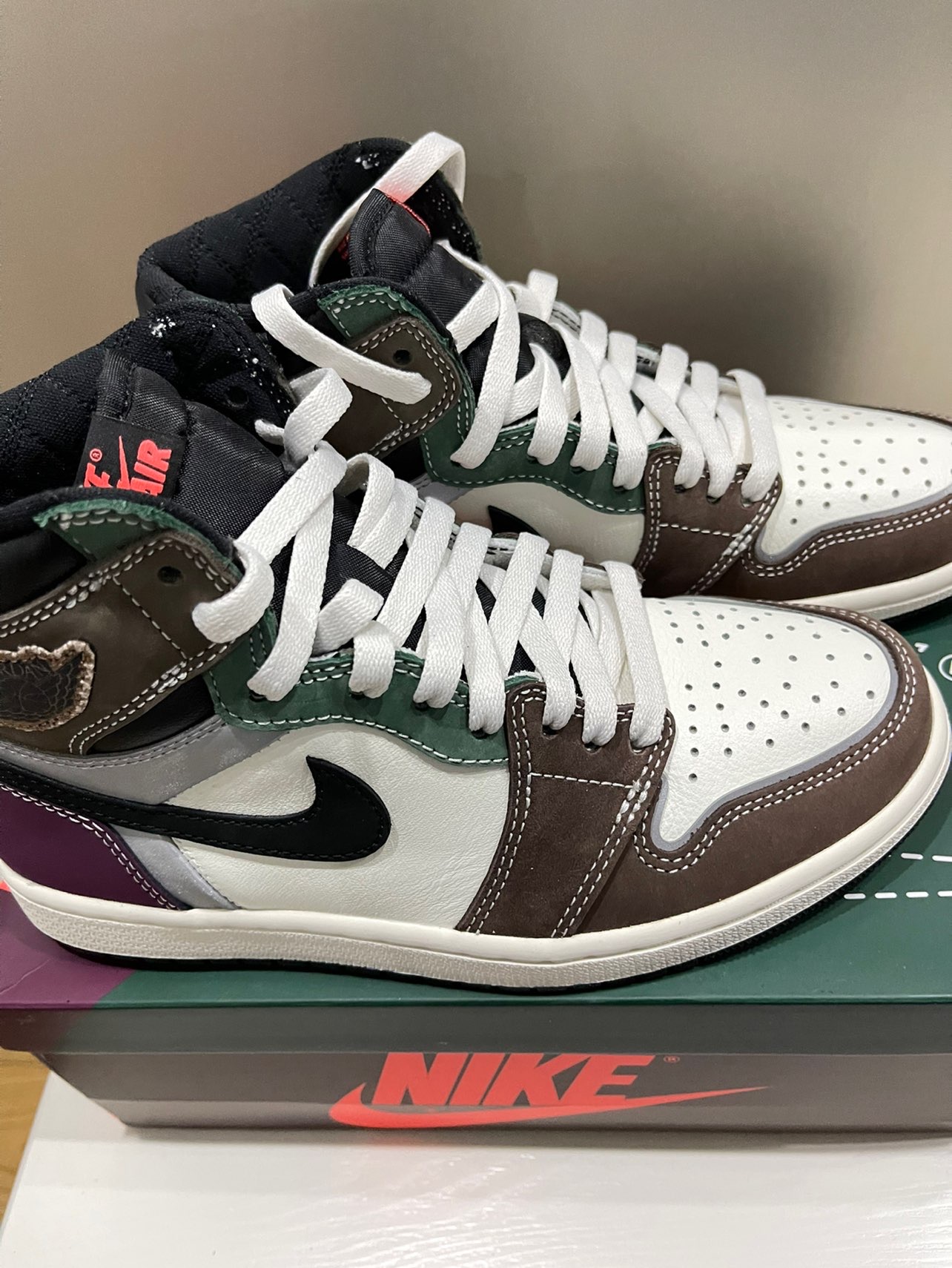 XH Air Jordan 1 High OG Hand Crafted review Luna 04