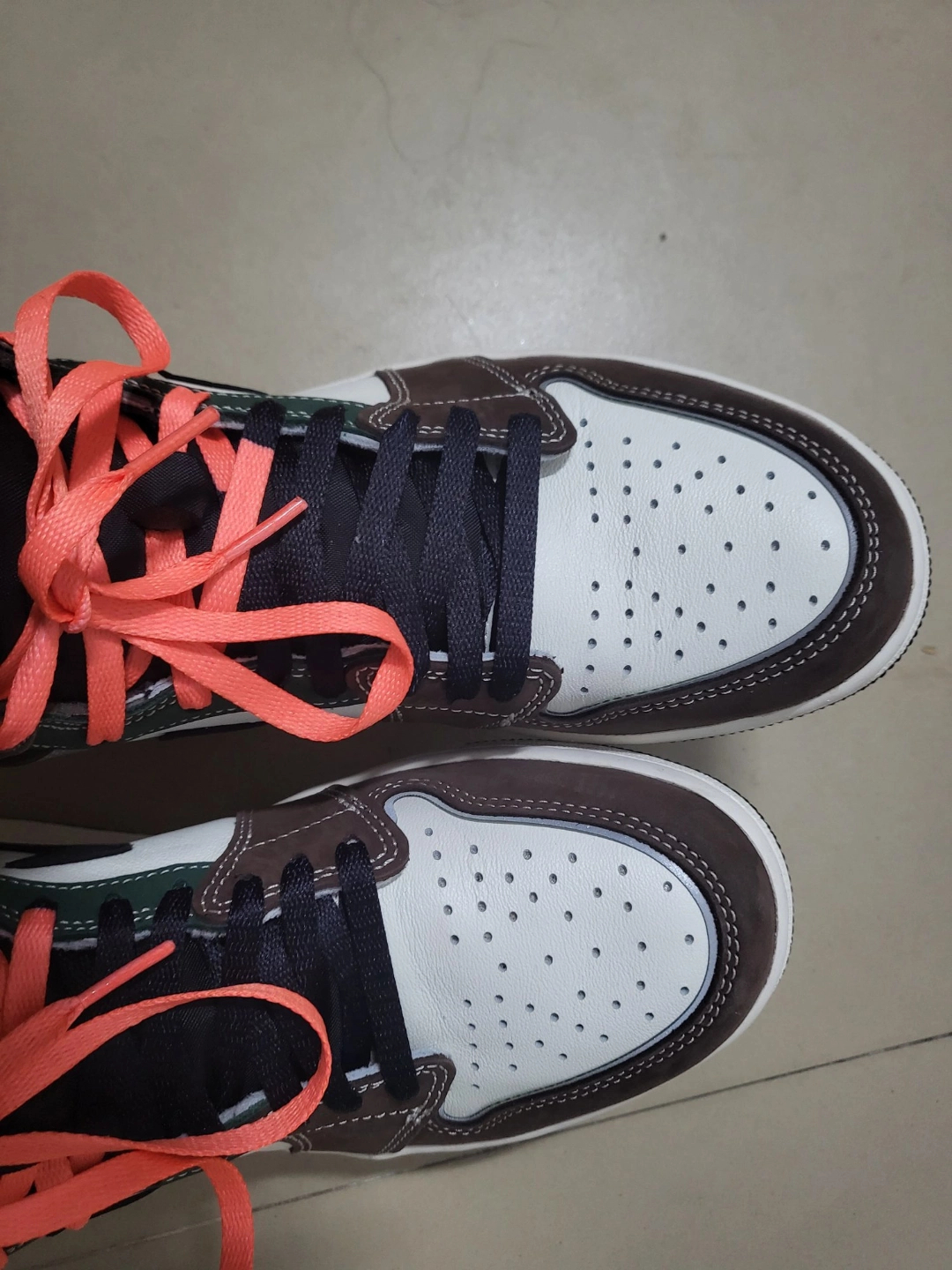 XH Air Jordan 1 High OG Hand Crafted review Riley 01