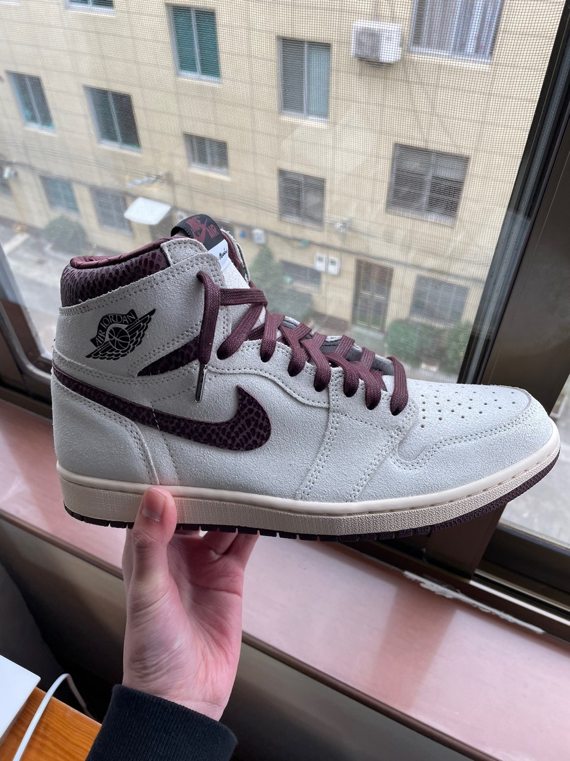 XH Air Jordan 1 High OG SailBurgundy Crush review Benjamin 02