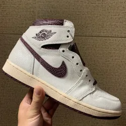 XH Air Jordan 1 High OG SailBurgundy Crush review Ava 01