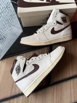 XH Air Jordan 1 High OG SailBurgundy Crush review Henry 03