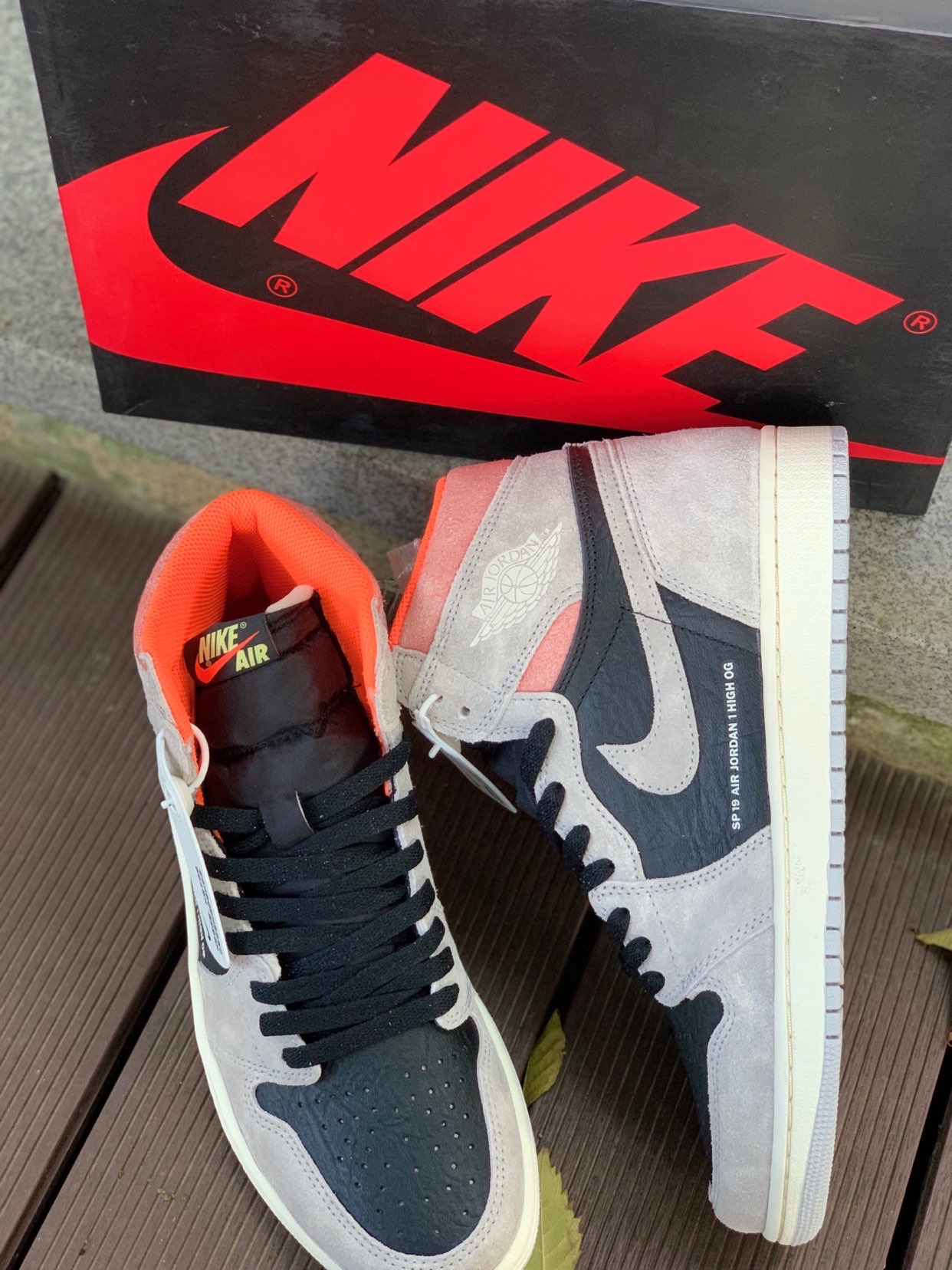 XH  Air Jordan 1 OG Hi Retro“Neutral Grey” review Michael 04