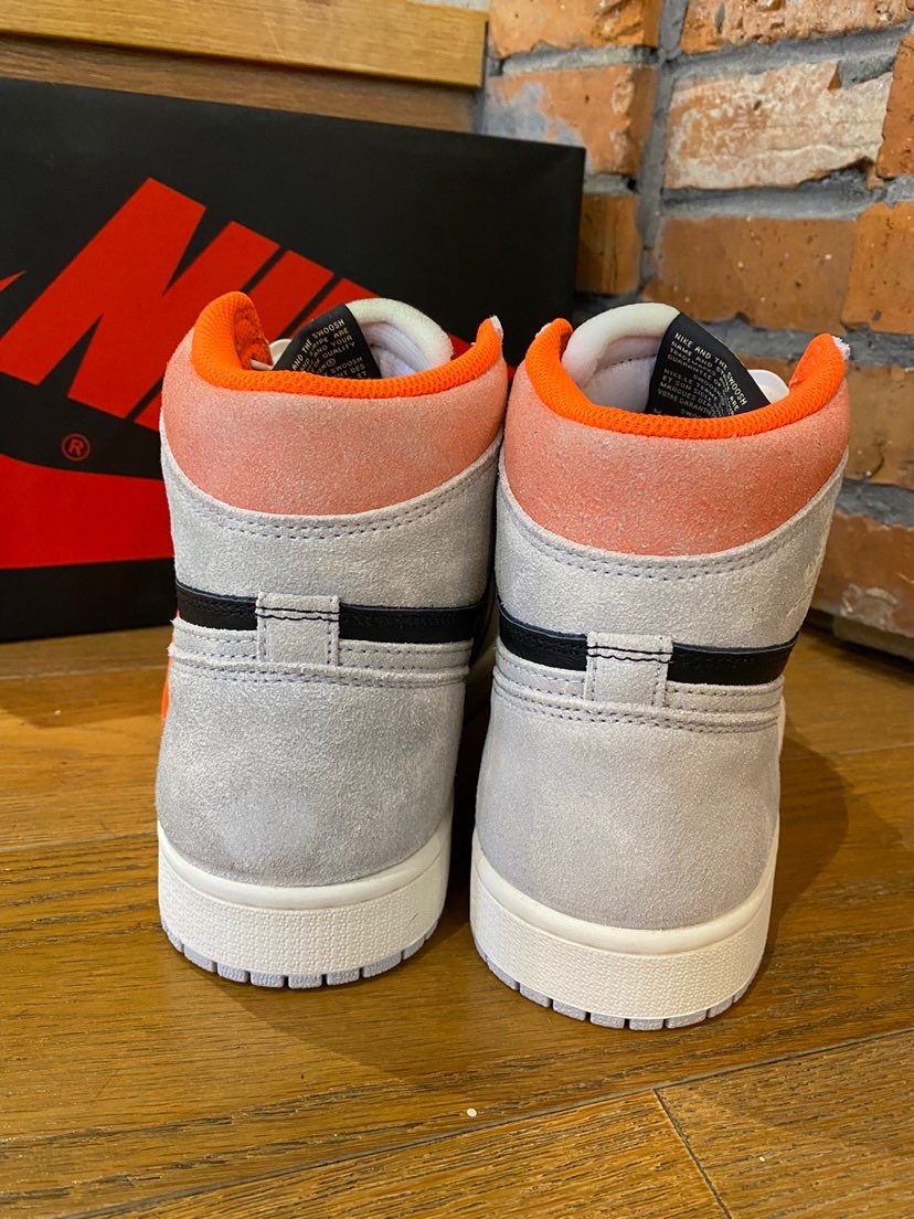 XH  Air Jordan 1 OG Hi Retro“Neutral Grey” review Sophia 06