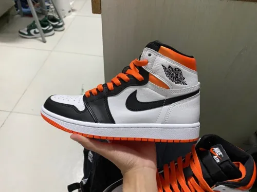 XH Air Jordan 1 High OG Electro Orange review 
