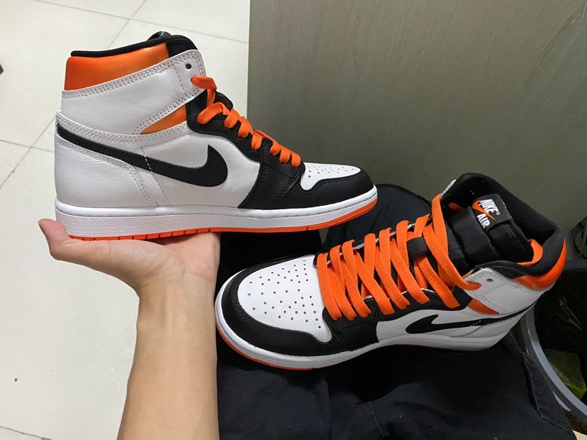 XH Air Jordan 1 High OG Electro Orange review William 02