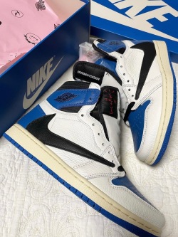XH Fragment x Travis Scott x Air Jordan 1 High OG Military review Ava 05