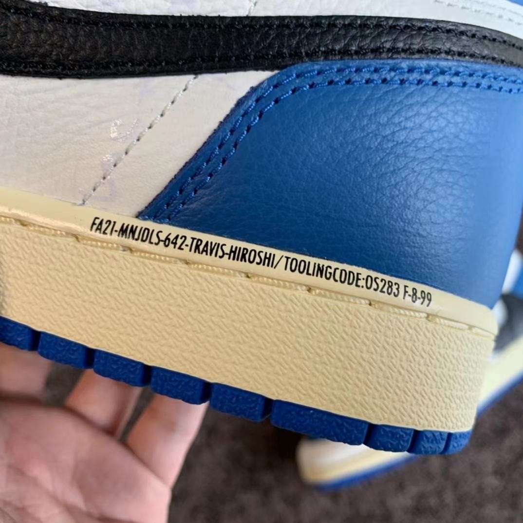 XH Fragment x Travis Scott x Air Jordan 1 High OG Military review Charlotte 01