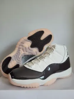 XP  Air Jordan 11 "Neapolitan" review Rey Ramirez 01