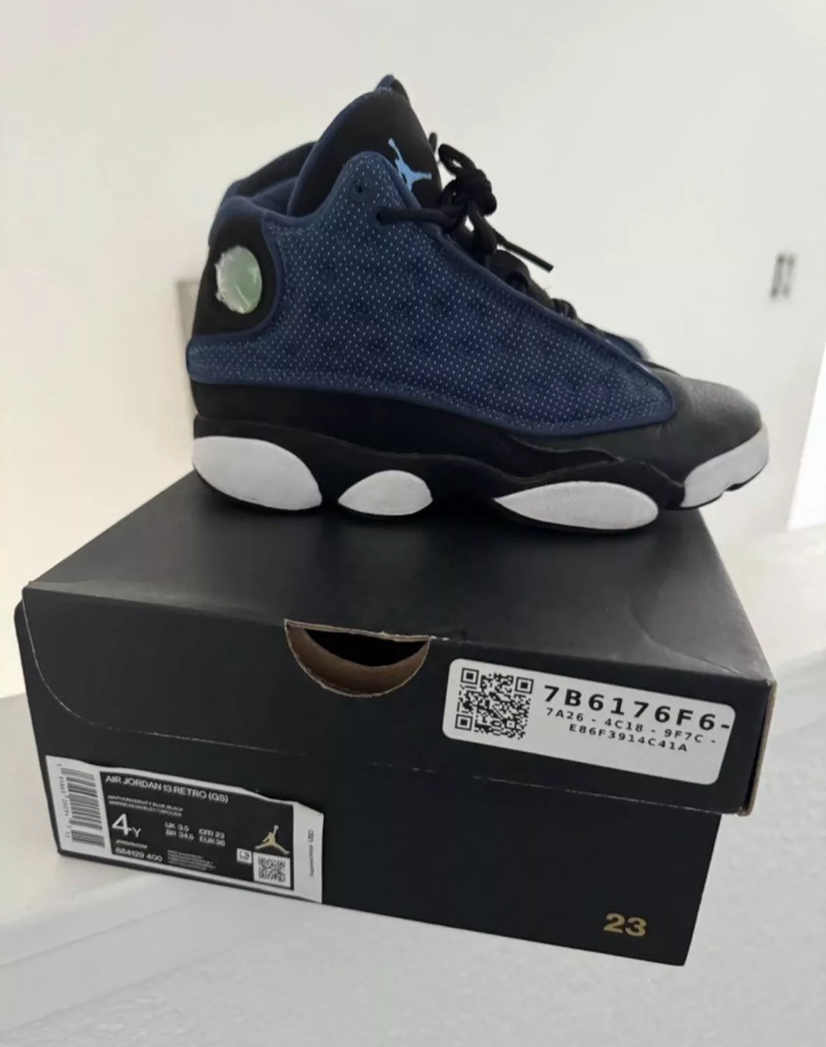 XP Air Jordan 13 “ Brave Blue ” review Ana Flores 02