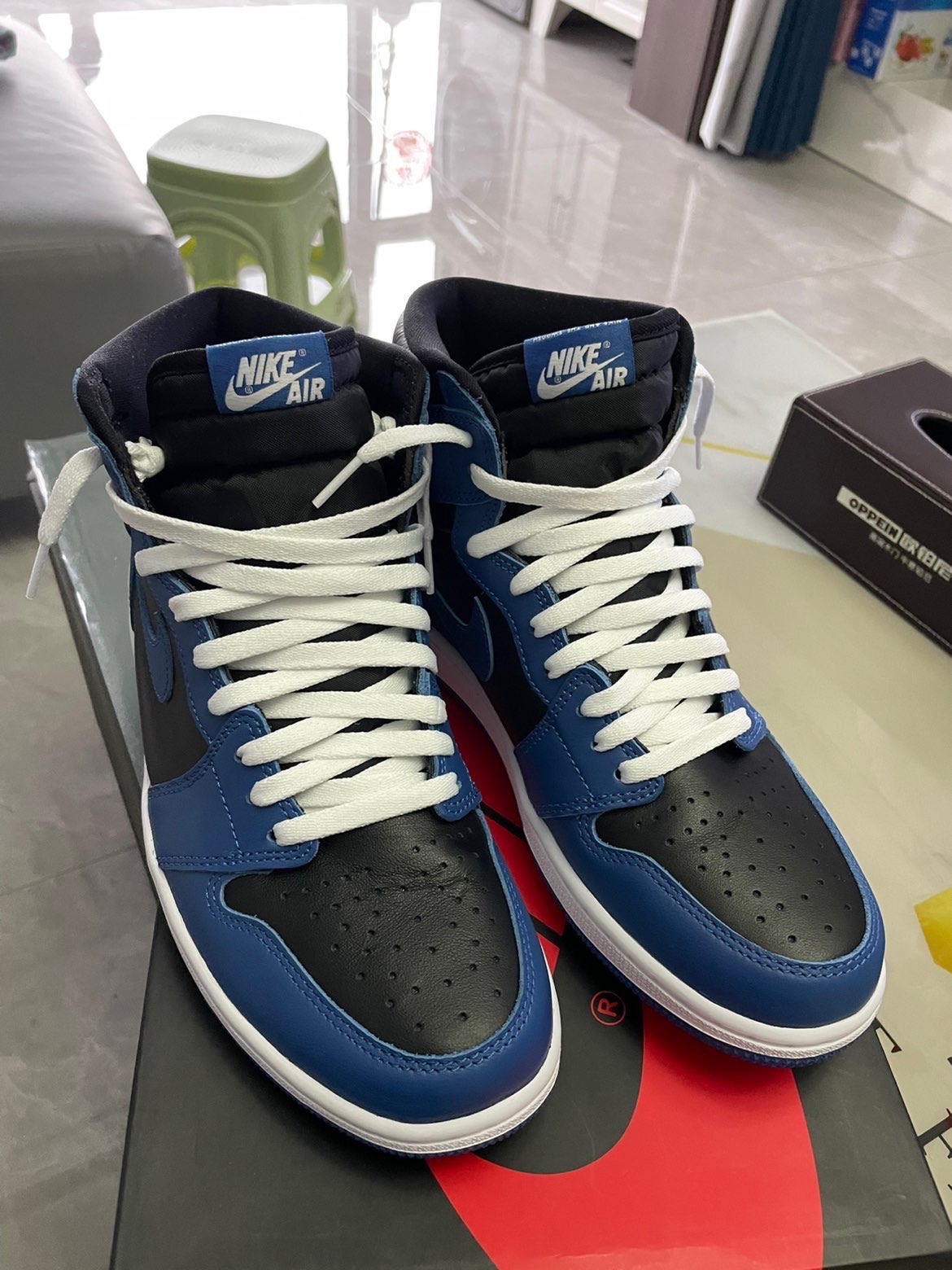 XH  Air Jordan 1 High OG Dark Marina Blue review Michael 03