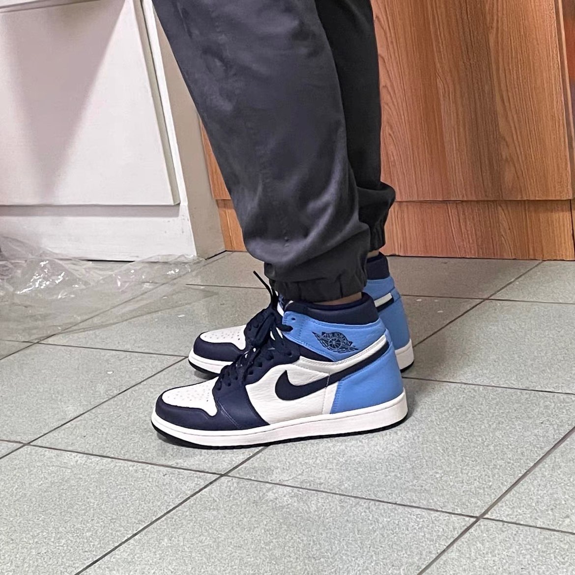 XH Air Jordan 1 Retro High OG “Obsidian University Blue” review Liam