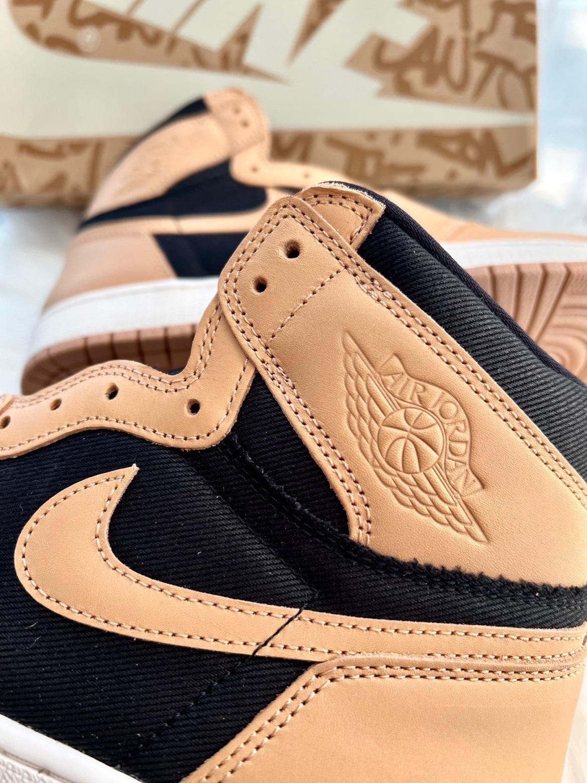 XH Air Jordan 1 High OG Black Rice Yellow review Mila 04