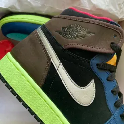 XH Air Jordan 1 High OG“ Bio Hack” review Luna 03
