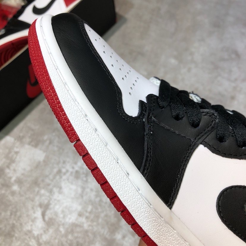 XH Air Jordan 1 OG High 'Black Toe' review Ellie 02