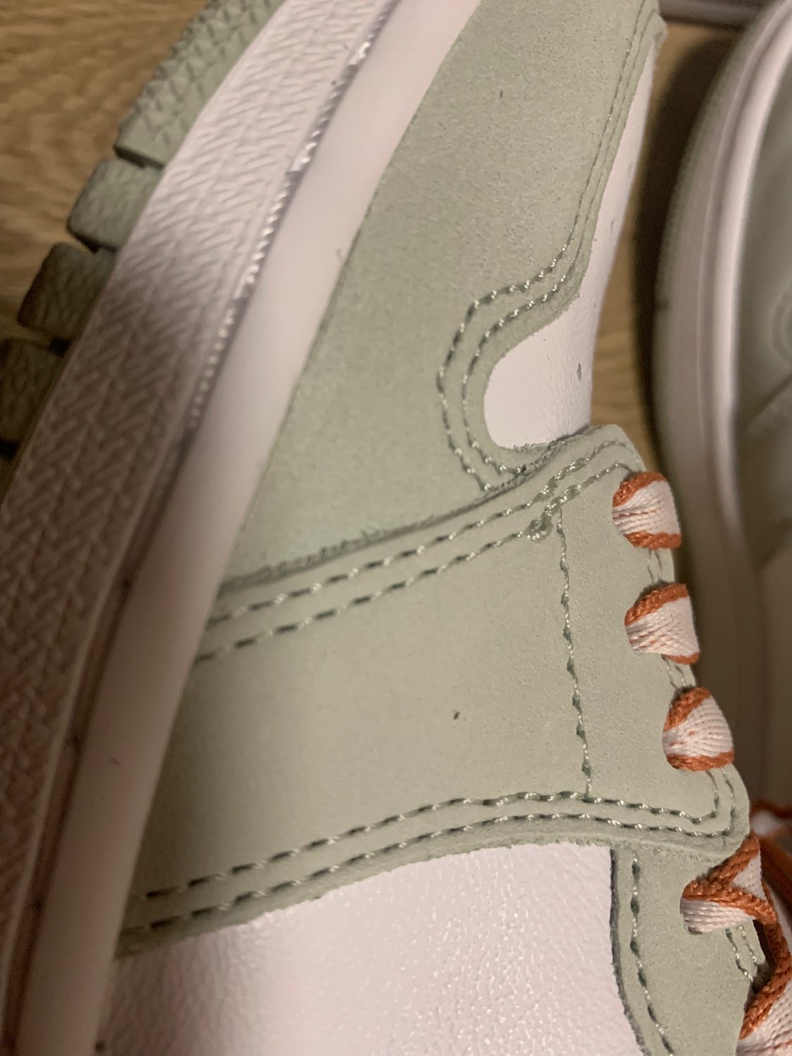 XH  Air Jordan 1 High OG Seafoam review Luna 01