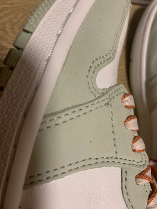 XH  Air Jordan 1 High OG Seafoam review 