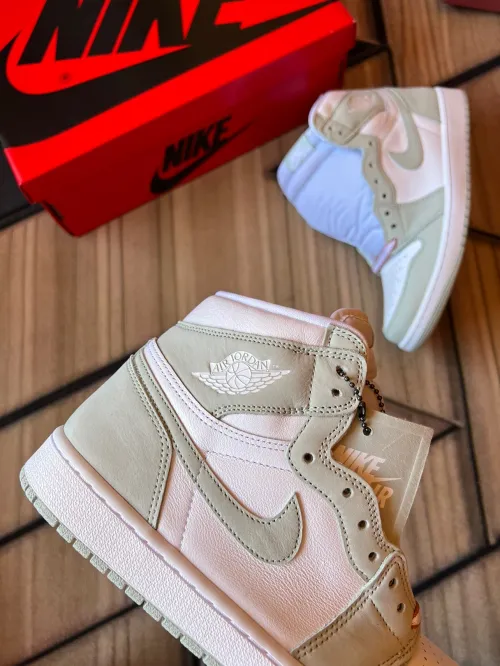 XH  Air Jordan 1 High OG Seafoam review 