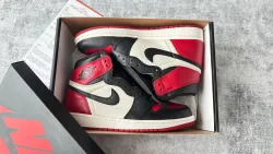 XH Air Jordan 1 High OG“Bred Toe” review Jacob