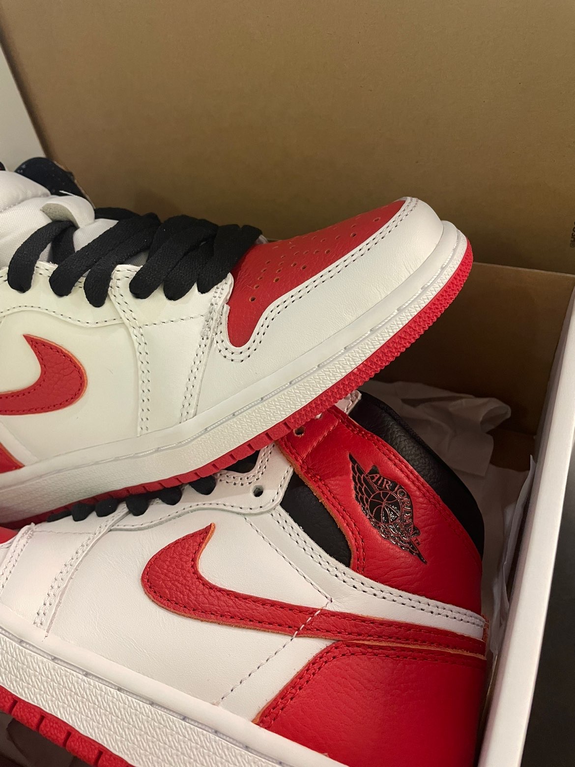 XH Air Jordan 1 High Heritage review Lucas 02