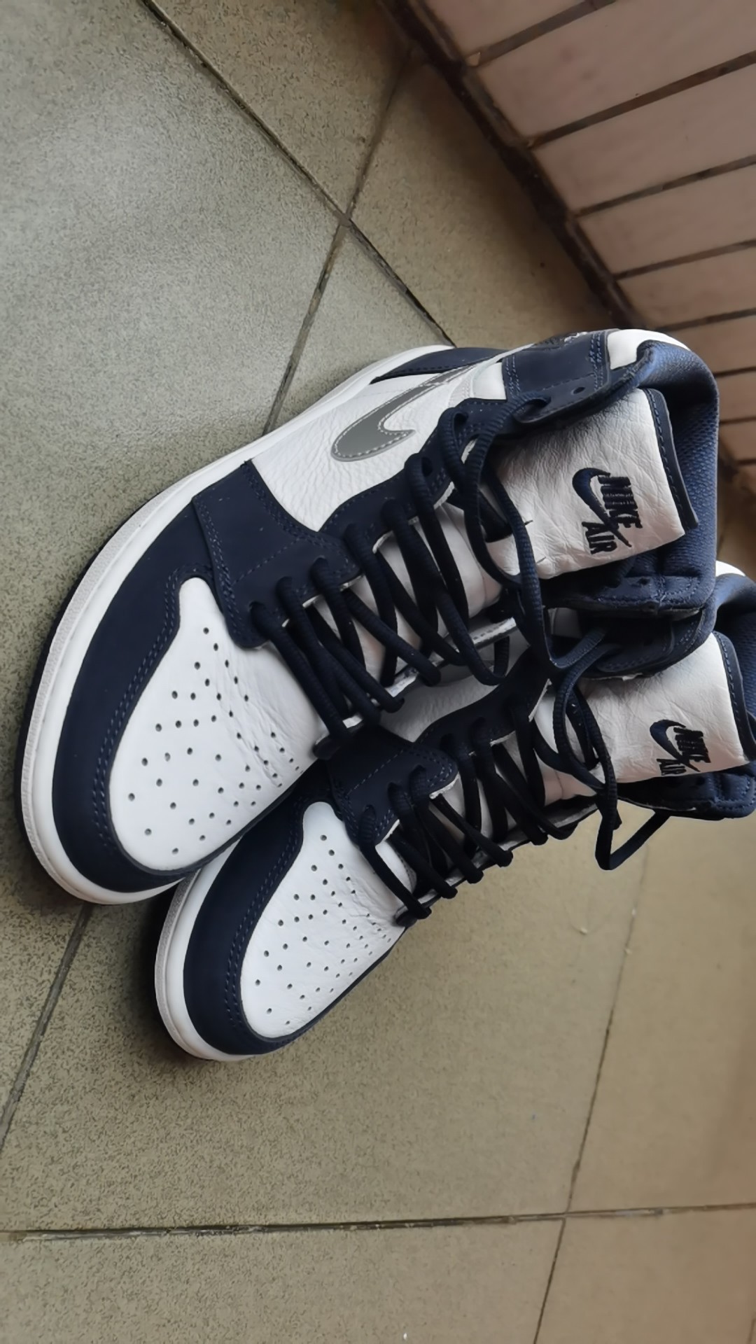 XH Air Jordan 1 High OG Japan Midnight Navy review Isaac 01