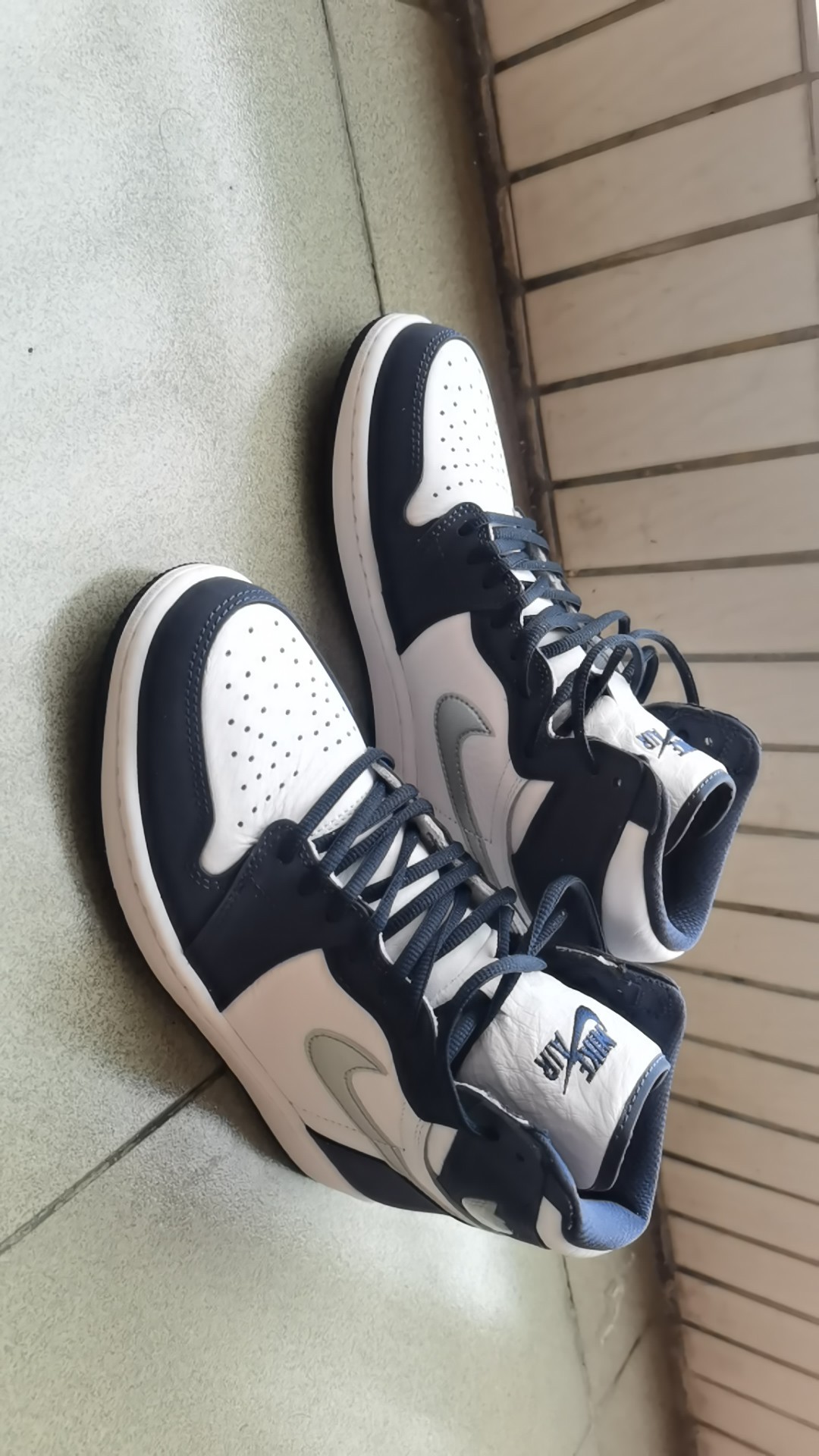 XH Air Jordan 1 High OG Japan Midnight Navy review Isaac 03