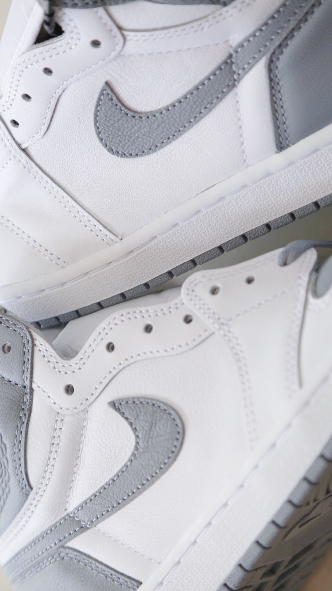 XH Air Jordan 1 High OG Stealth review Victoria 04