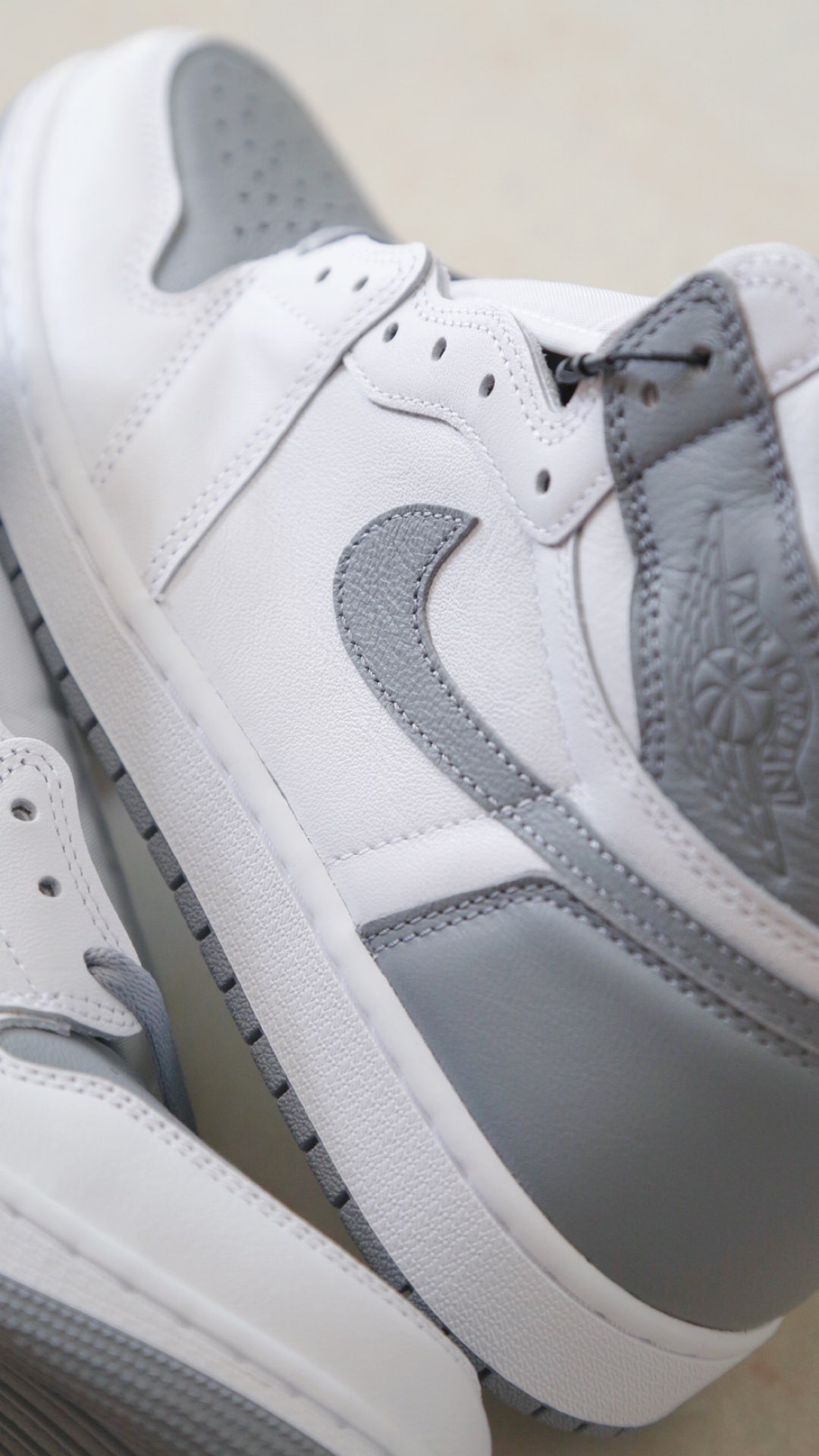 XH Air Jordan 1 High OG Stealth review Victoria 05