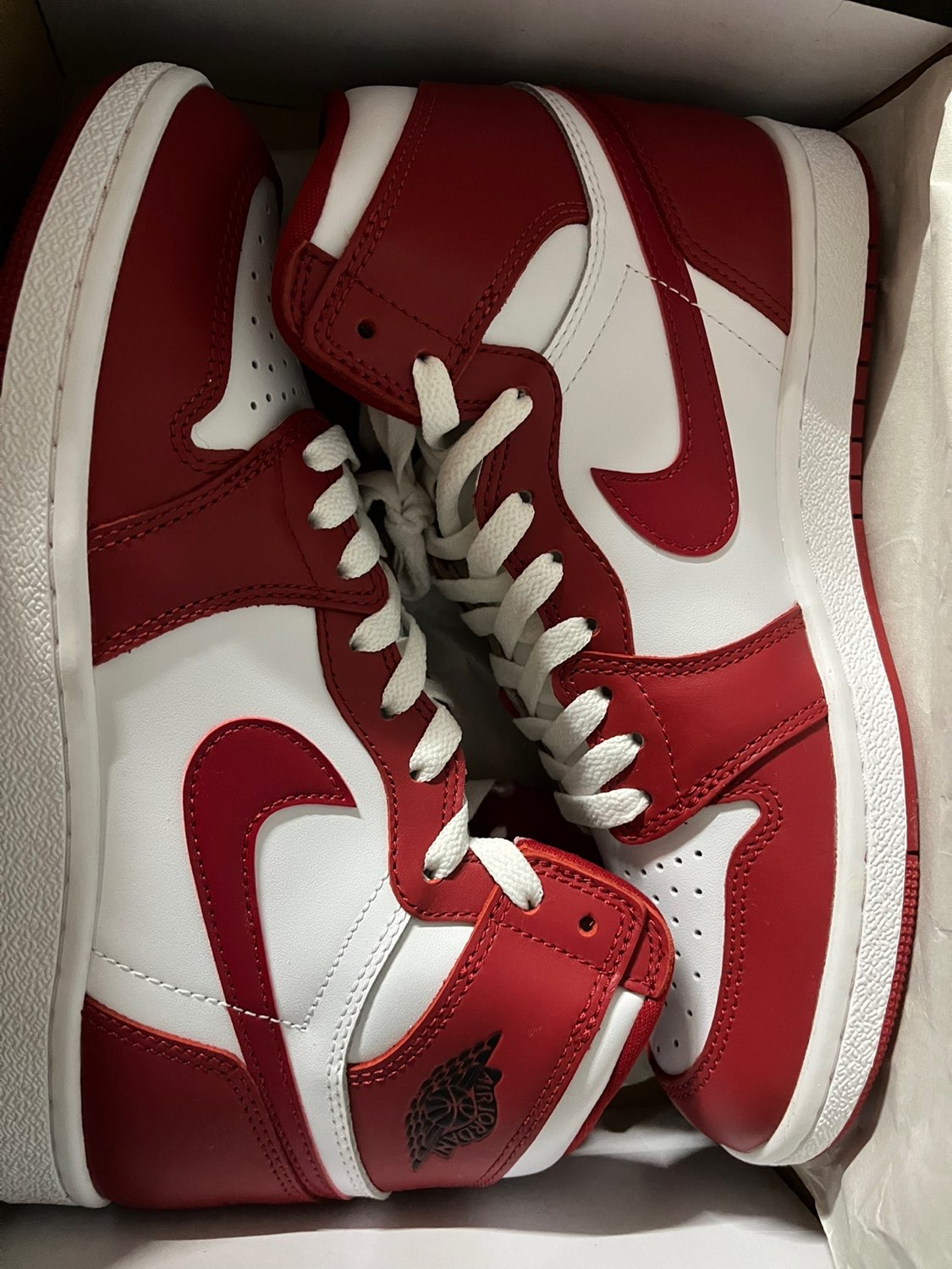 XH  Air Jordan 1 High 85 New Beginnings review Grace