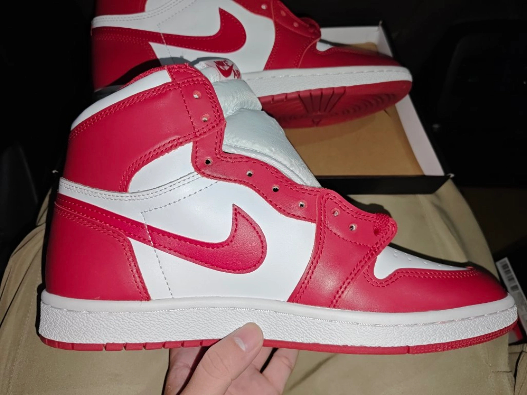 XH  Air Jordan 1 High 85 New Beginnings review Nick 02