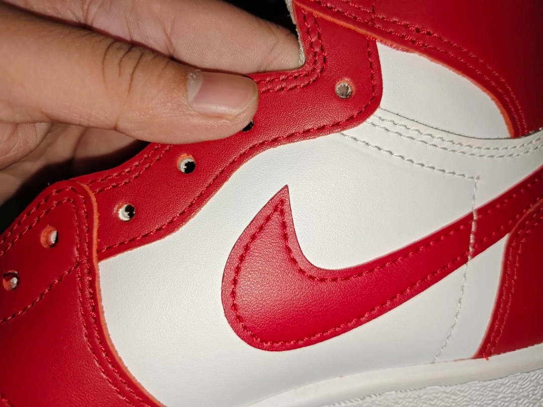 XH  Air Jordan 1 High 85 New Beginnings review Nick 03