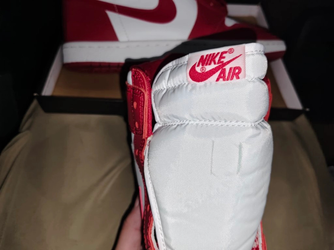 XH  Air Jordan 1 High 85 New Beginnings review Nick 05