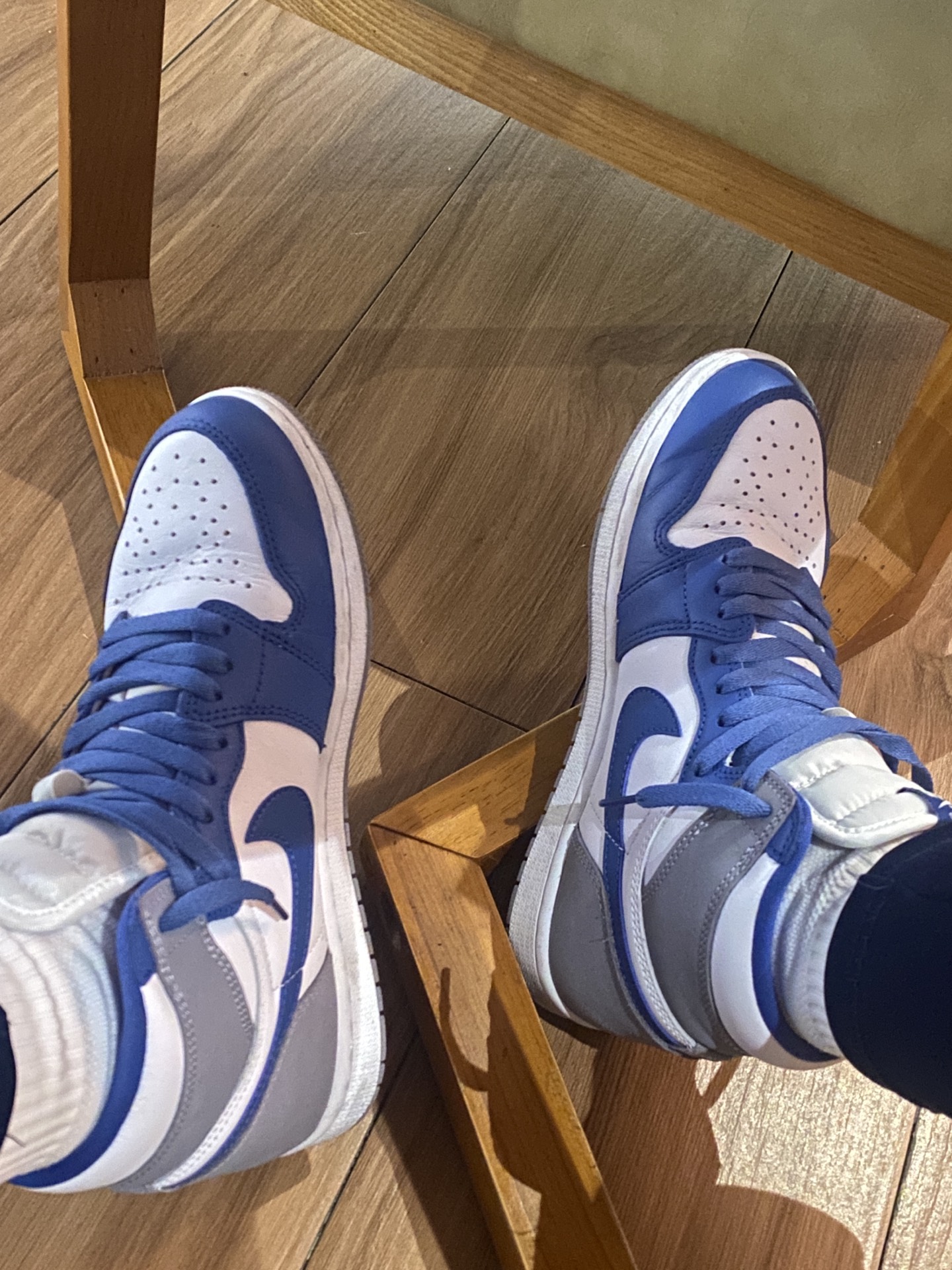 XH  Air Jordan 1 High OG True Blue review Haley