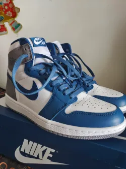 XH  Air Jordan 1 High OG True Blue review Madison	 01