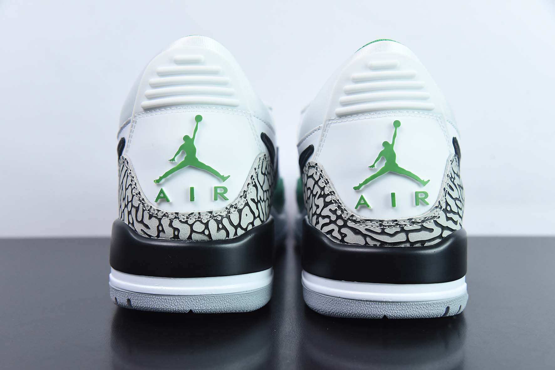 Air Jordan AJ312 White Green review Seville 01