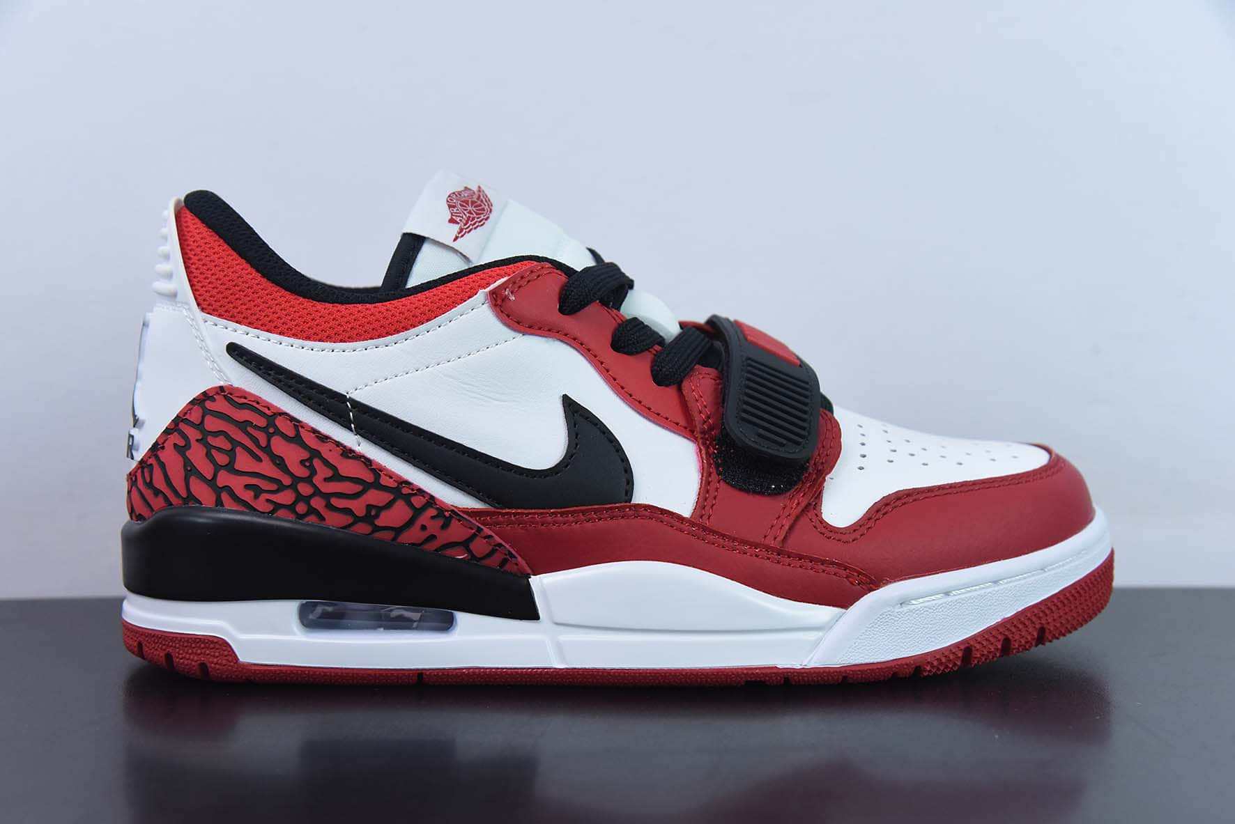 Air Jordan AJ312 Burst Black Red review NINA 01