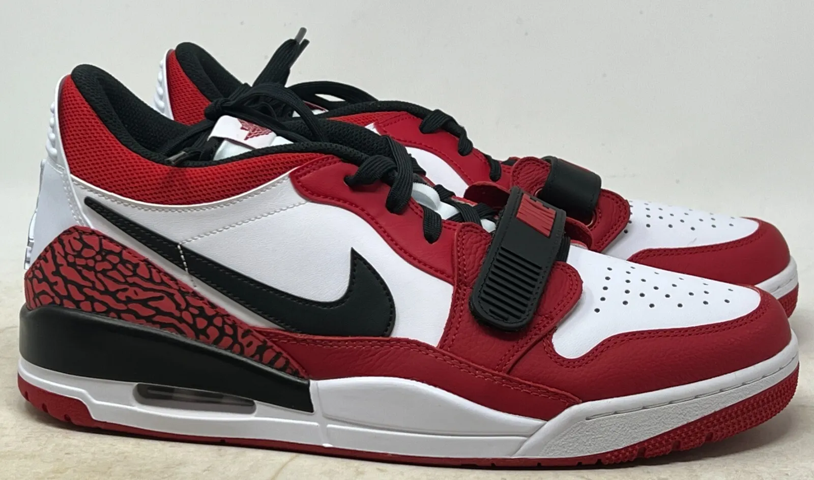 Air Jordan AJ312 Burst Black Red review Silvita Nails Art 02
