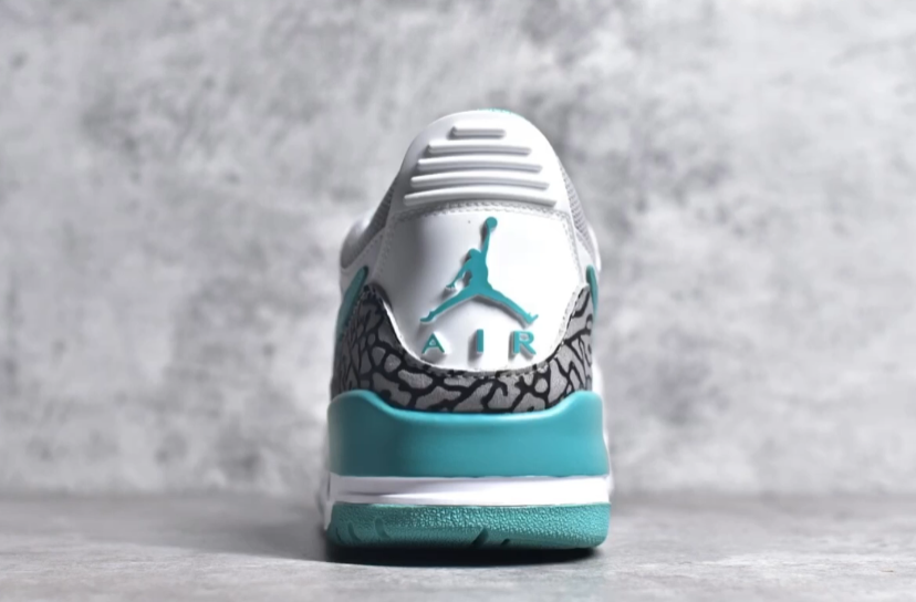 Air Jordan AJ312 Little Tiffany review Jonathan 01