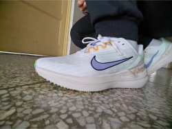 Nike Air Winflo 9 White Light Blue review Sophia 01