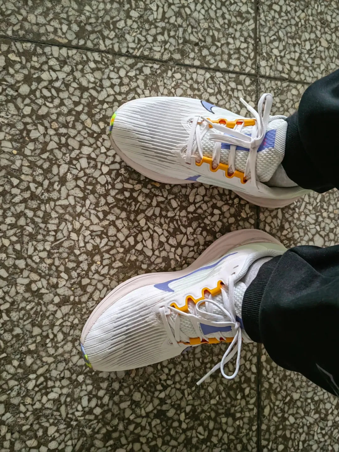 Nike Air Winflo 9 White Light Blue review Sophia 02